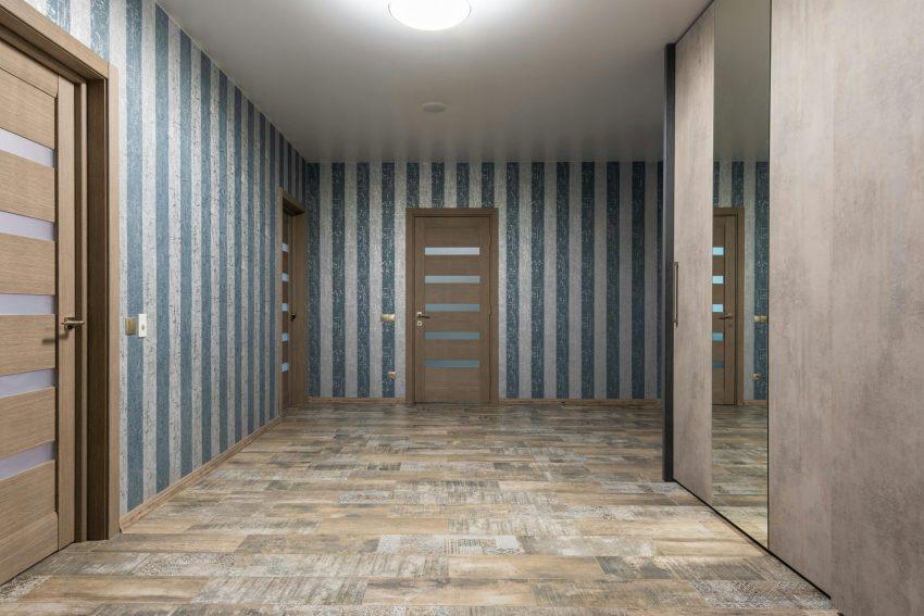 Vloerkeuzes die aansluiten bij zowel binnenruimtes als speciale gebouwen